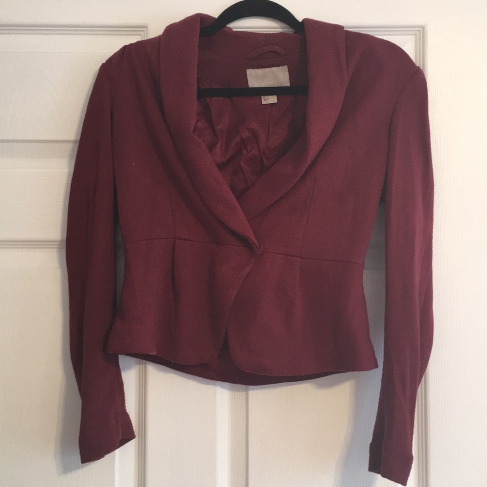 Super cute peplum fancy cardigan/ business top!!